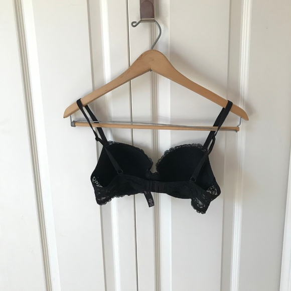 Black Bra - Picture 3 of 3